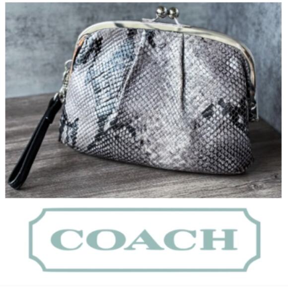 Coach Leather Snakeskin Embossed Large Kisslock Wristlet Wallet Rare Exotic